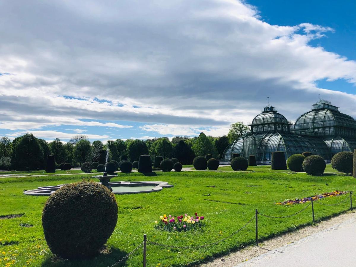 Lovely Nest! Just Beside Schoenbrunn Palace And Zoo! Viena Exterior foto